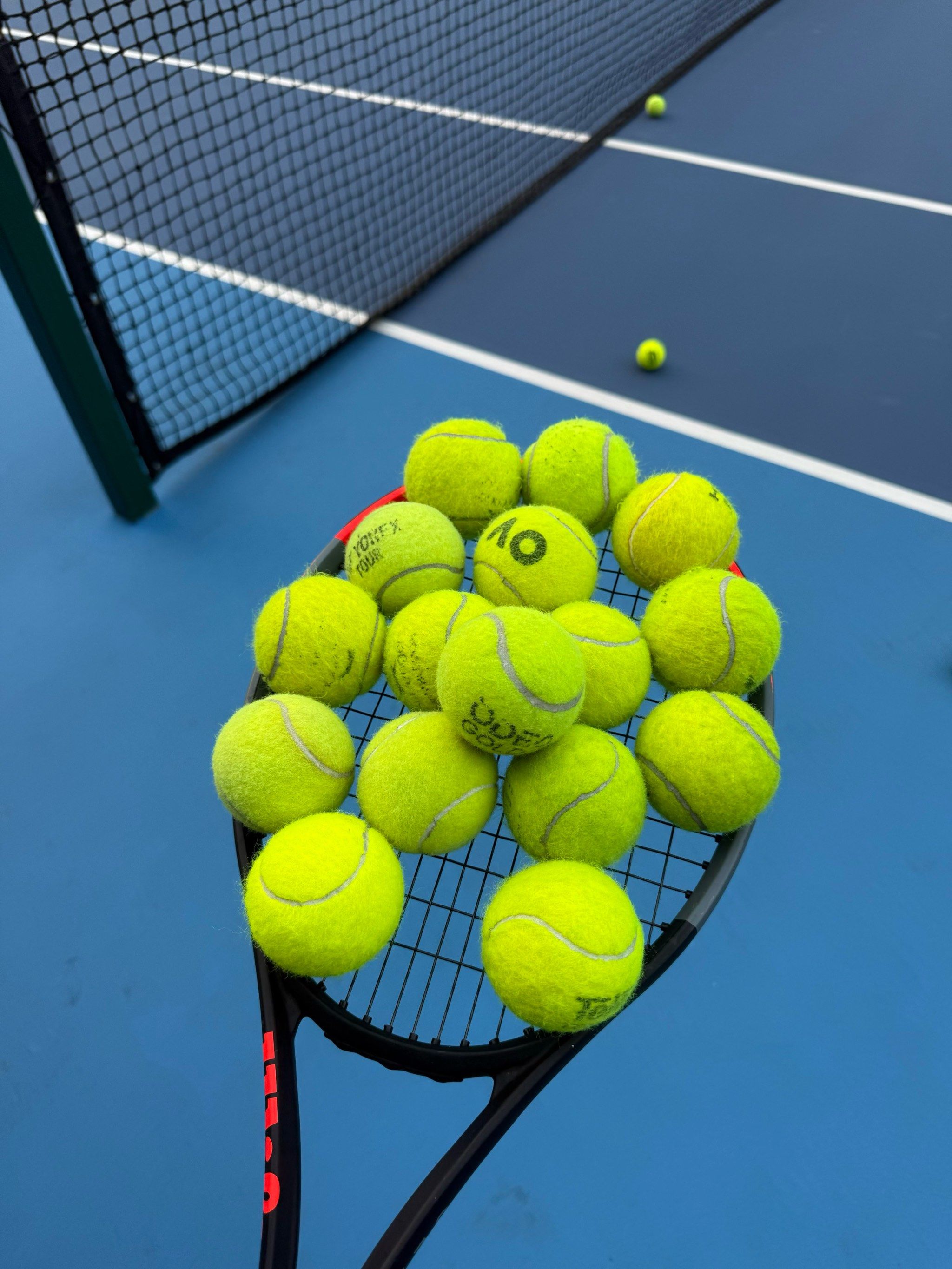 择稳住后防 择稳住后防