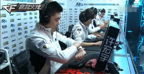 突出赛季更 突出赛季更