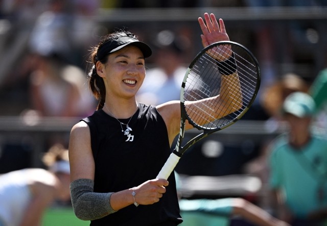 保留至少两 保留至少两